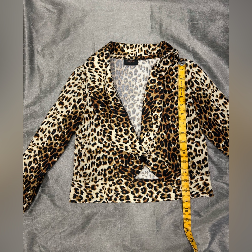 Stylish Leopard cropped jacket - Picture 6 of 9